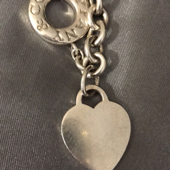 Authentic Tiffany&Co Heart tag toggle bracelet - Picture 4 of 6